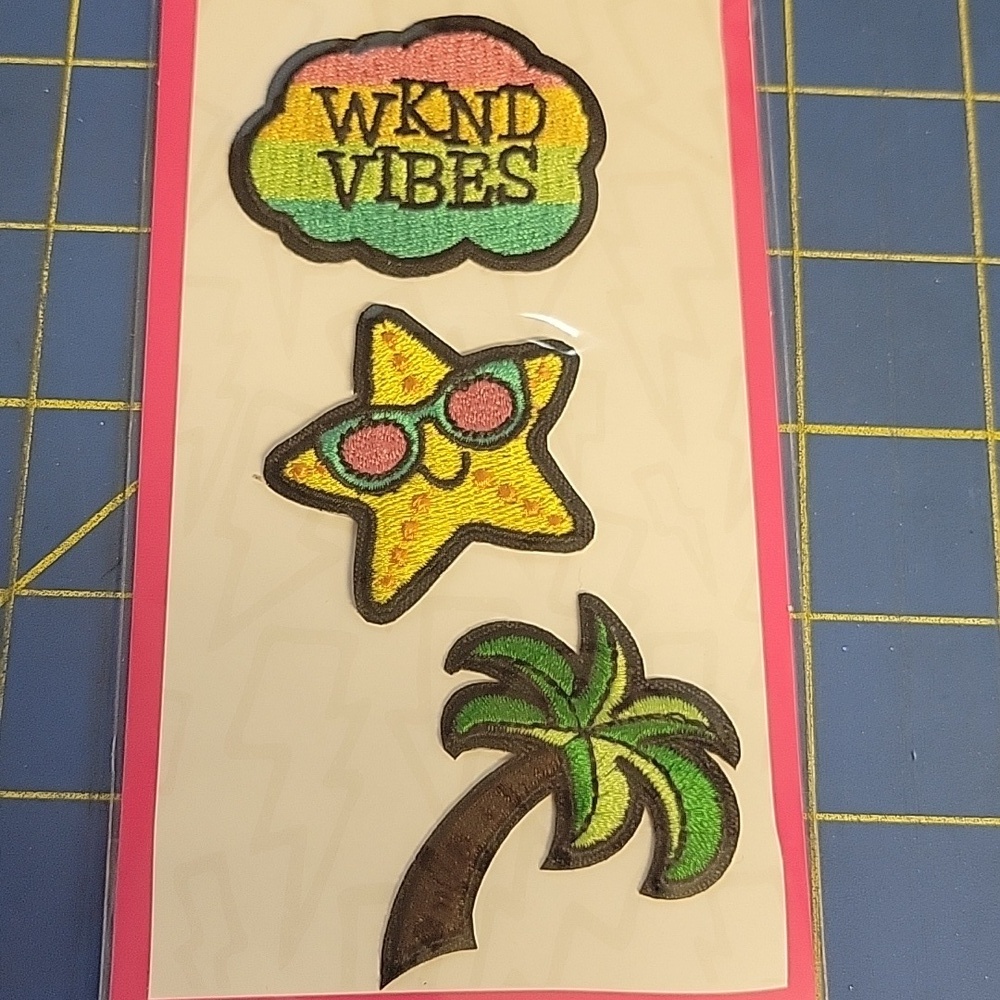 Tropical Theme Embroidered Iron On Patch New 3 Per Package